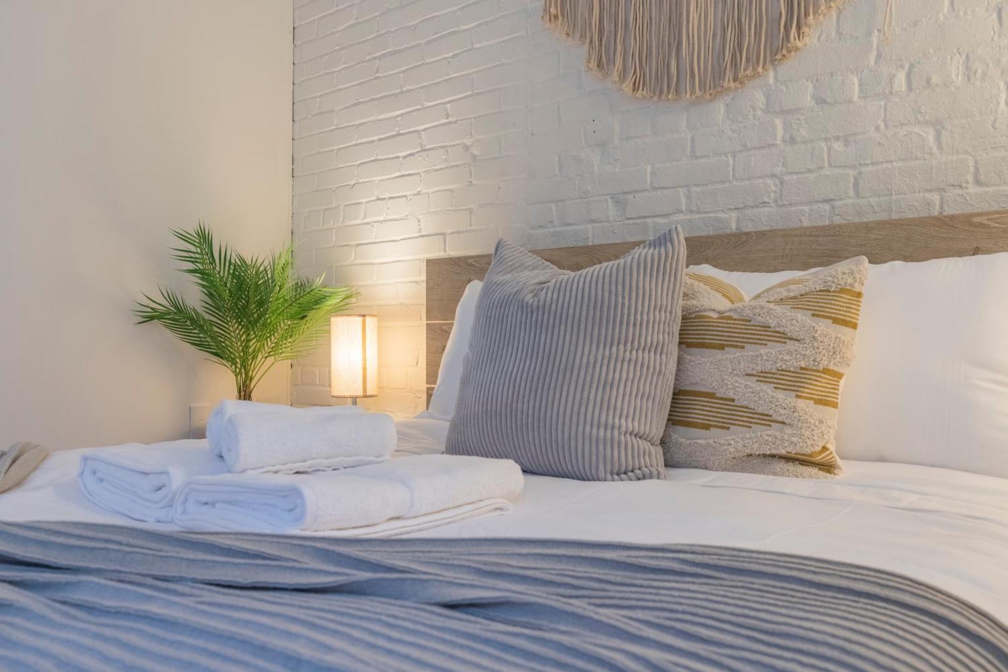 Sleeps 4! 2Br, Gym, Free Parking, Close To Major Attractions Philadelphia Ngoại thất bức ảnh
